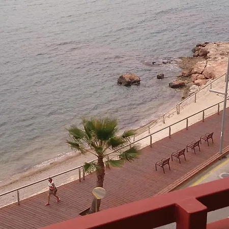 Ronda De Mar Ampolla 公寓 *